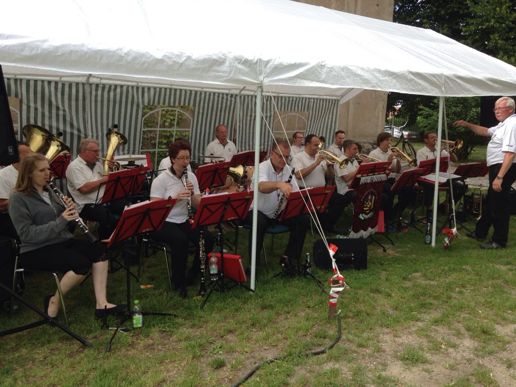 Johannesfest im Pfarrgarten in Glesien 2017 - Blasmusikverein Schenkenberg e.V.